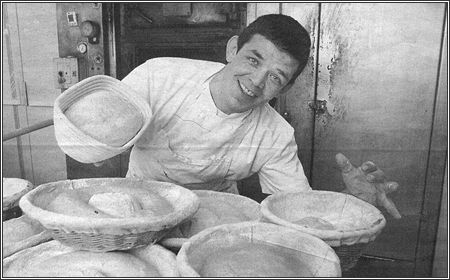 Photo: Thierry the baker from Paris [t-lm-450x280-thierry-leicester-mercury.jpg 28kB]